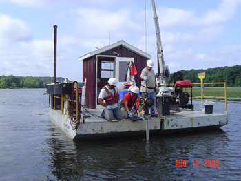 Sediment Sample Collection on the Upper Hudson - August 2003